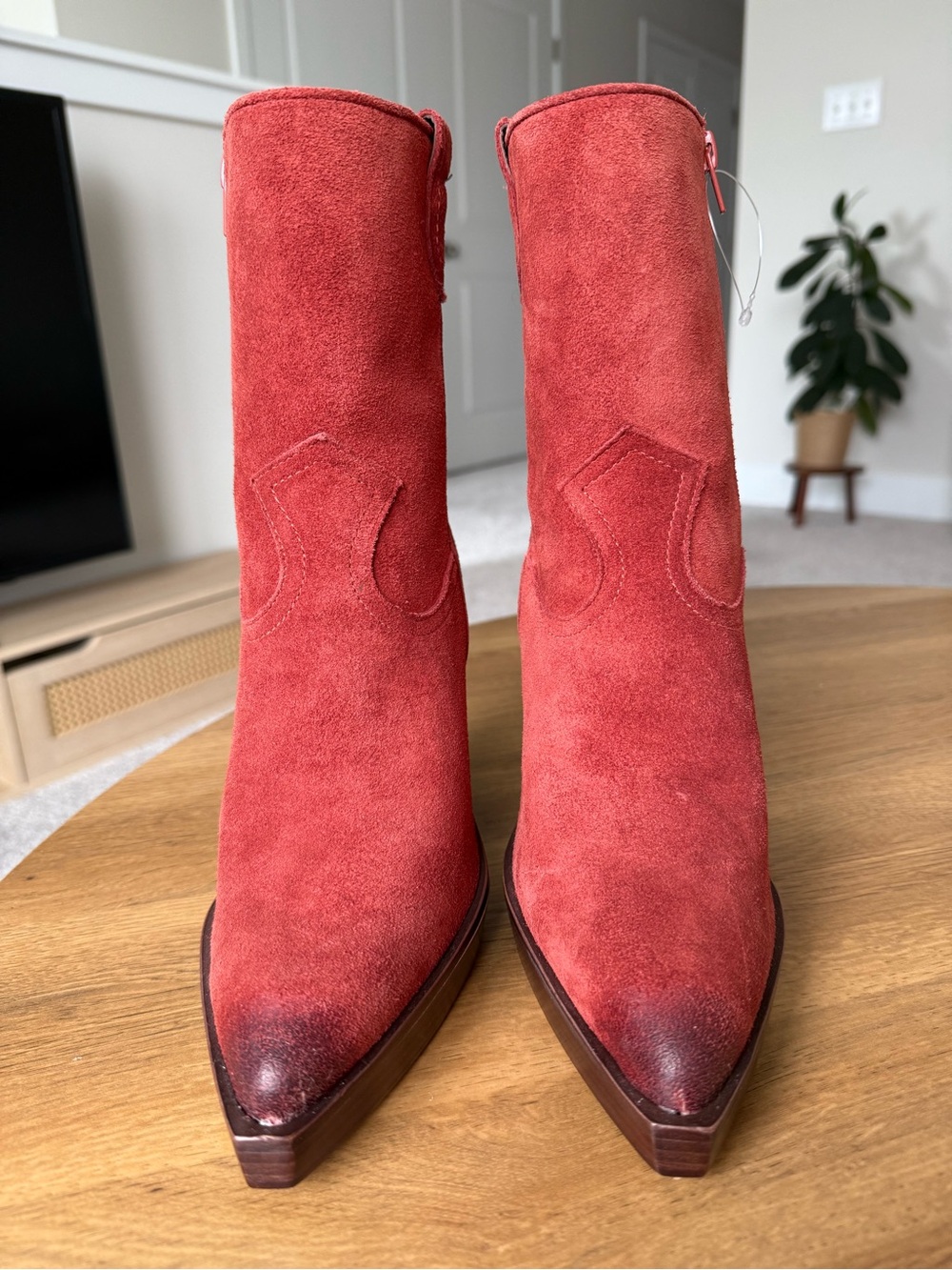 Vince Camuto Ninkisha Suede Western Heeled Boots Ketchup Red US 8 EU 38.5 NWOT - Picture 2 of 14